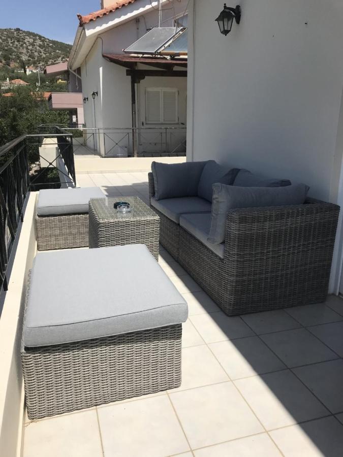 Beautiful Maisonette With A View To The Mountains And The Sea Agia Marina  Екстериор снимка