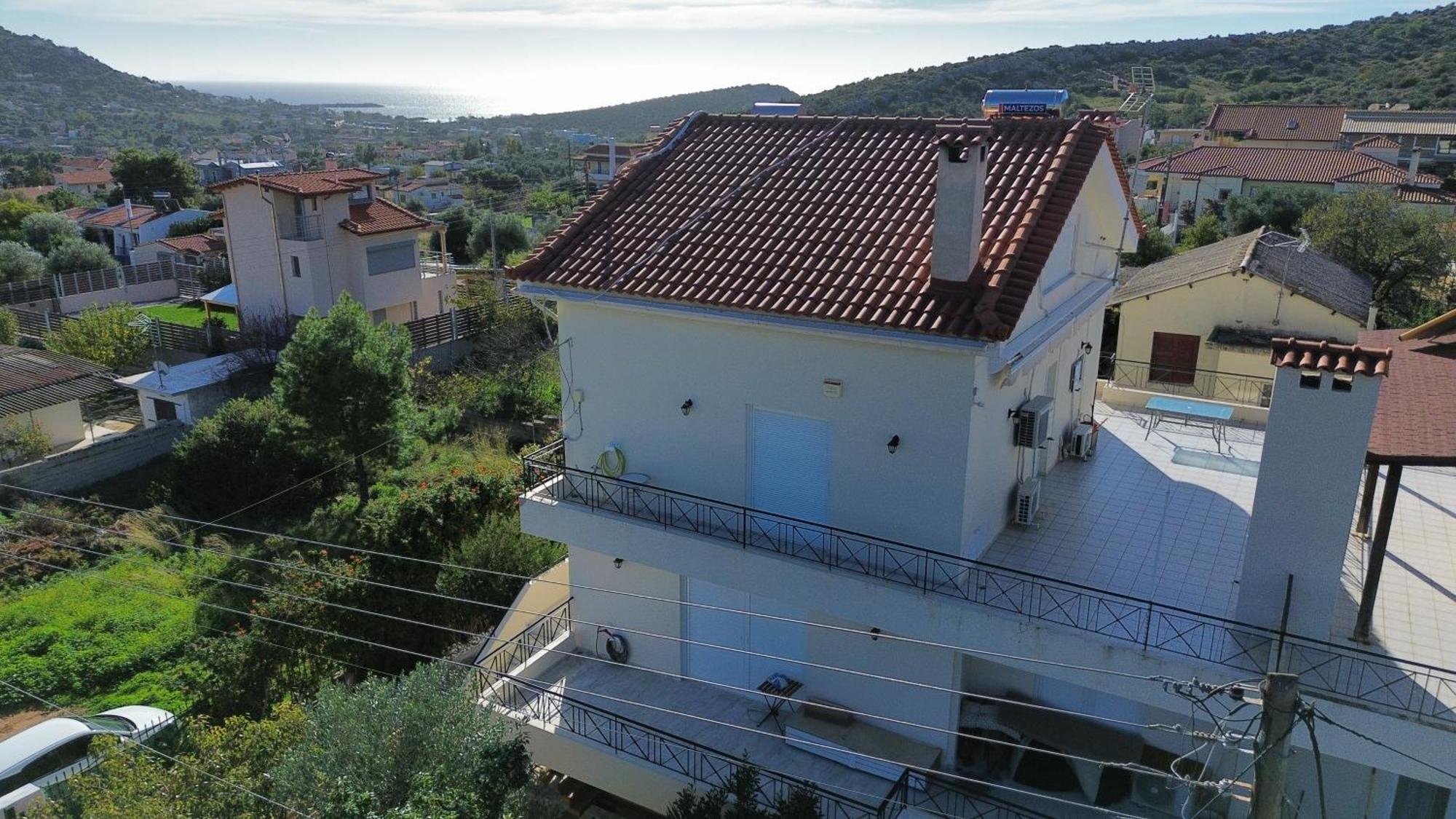 Beautiful Maisonette With A View To The Mountains And The Sea Agia Marina  Екстериор снимка